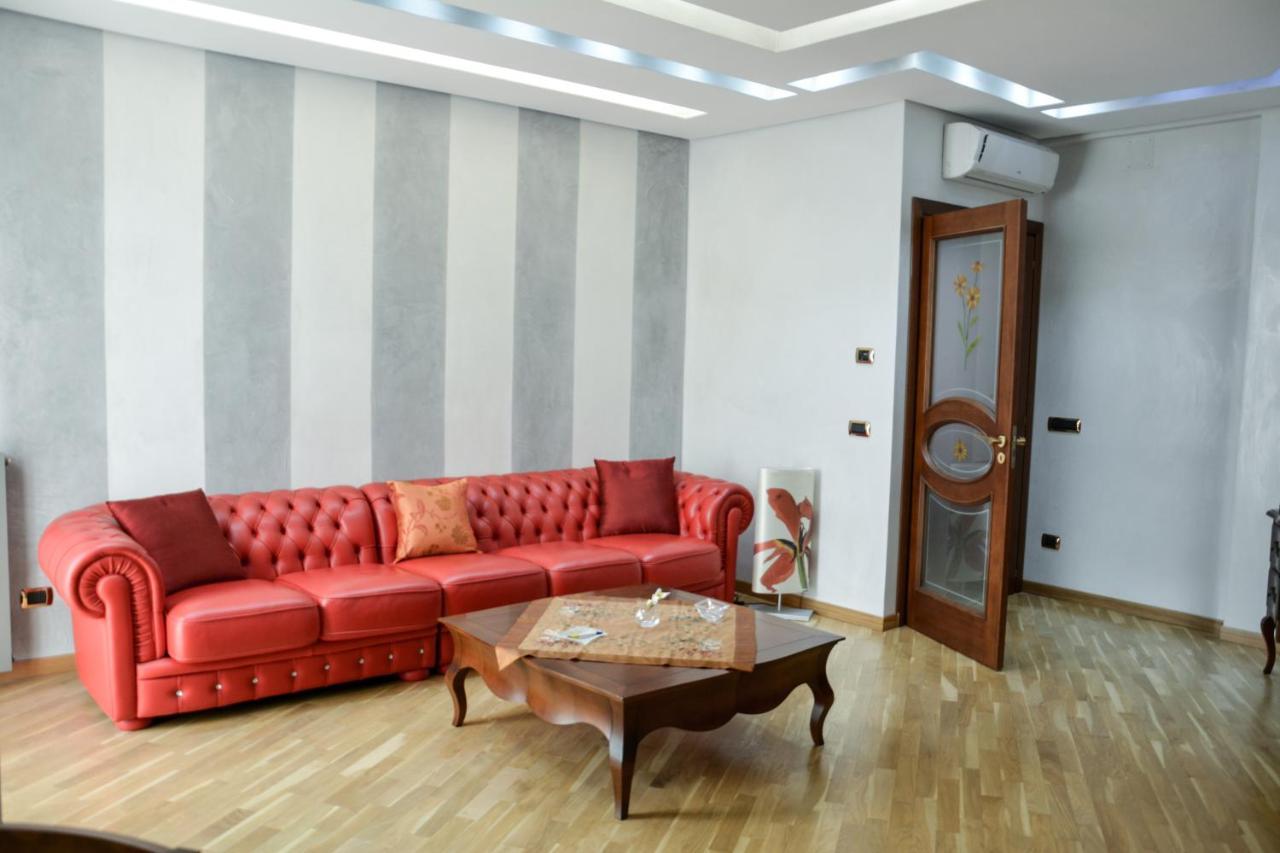 Sgr-Om Luxury House Vatican Apartment โรม ภายนอก รูปภาพ
