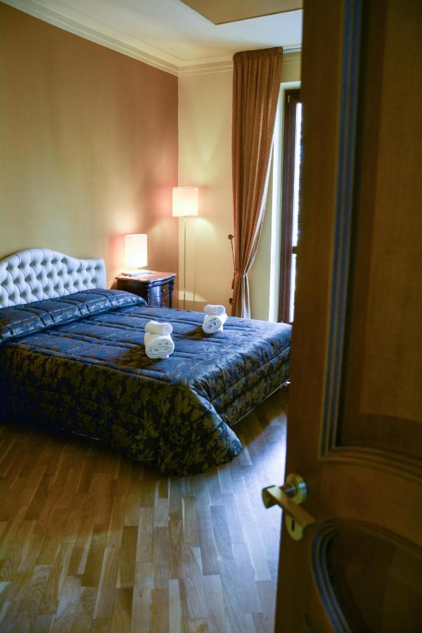 Sgr-Om Luxury House Vatican Apartment โรม ภายนอก รูปภาพ